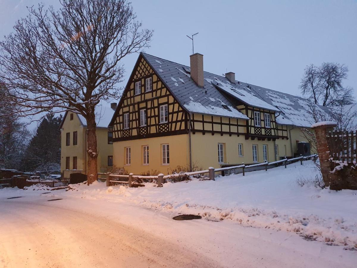 Villa Paeitara Hof Mariánské Lázně Esterno foto